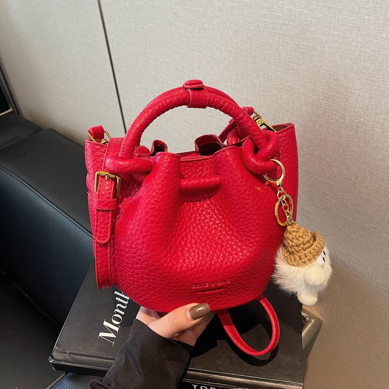 Handbag Fashion Versatile Work Commuter Bag Women's New Messenger Bag