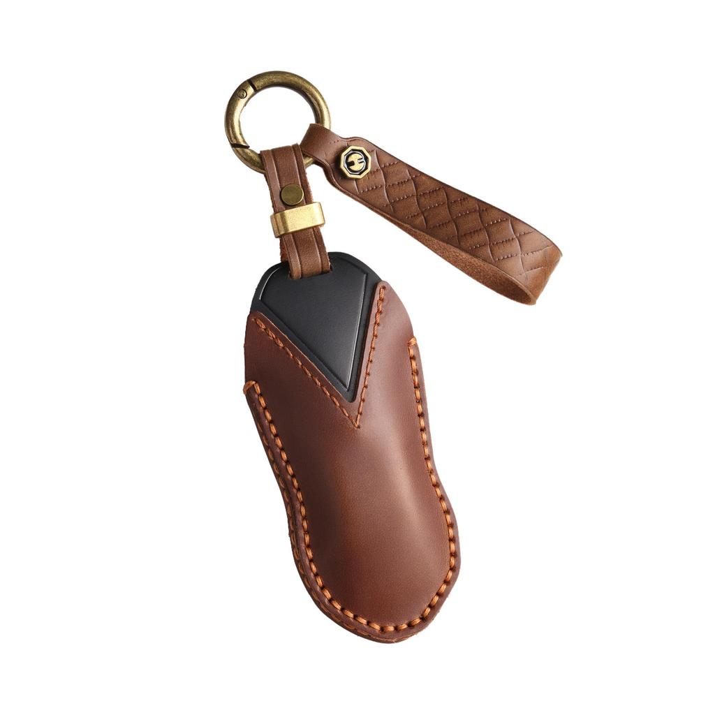 Xiaopeng X9 & P5 2024 Key Cover: Genuine Leather Remote Protector with Personal Touch