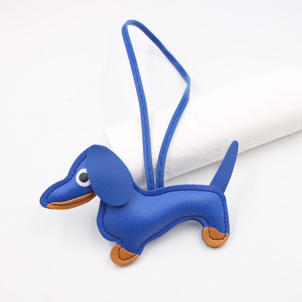 Charm de Couro Dachshund Desenho Animado em Estoque, Chaveiro de Cachorro e Acessório para Capa de Celular