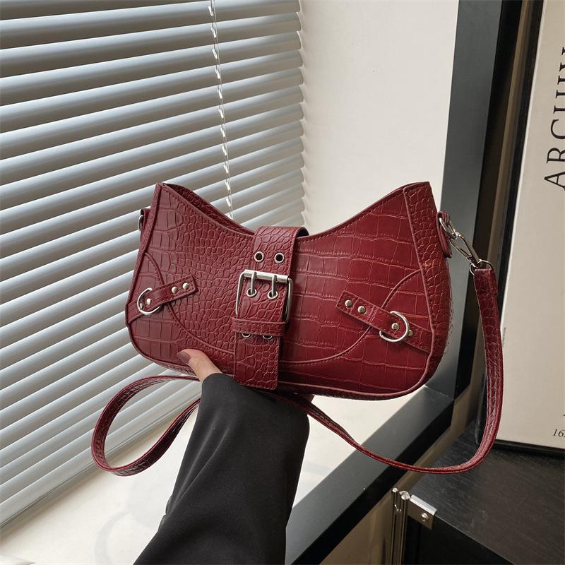Trend niche belt buckle design new fashion popular shoulder messenger bag high sense casual