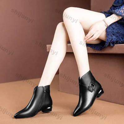 Dames puntige korte laarsjes Mode PU Leer Laarzen Dames Winter nieuwe Trend Britse Stijl zijrits plus fleece Enkellaarsjes
