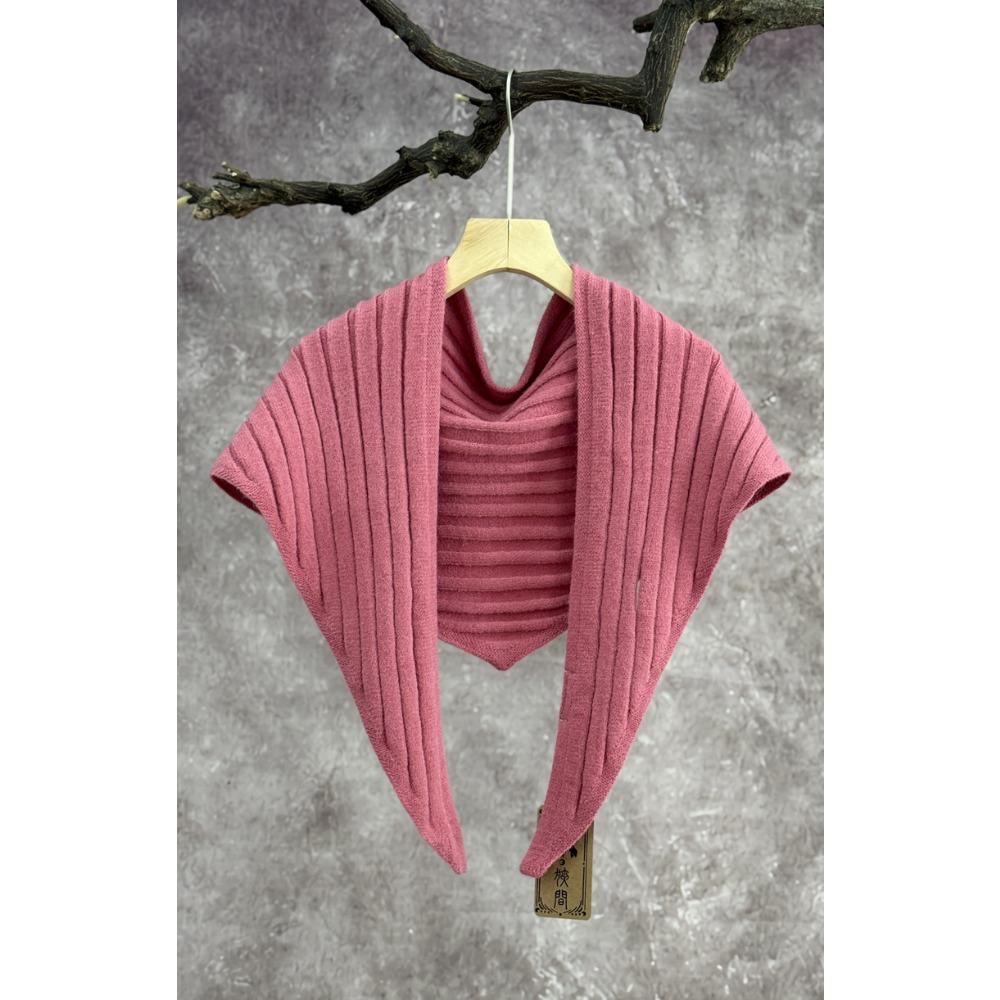 High-end Fashion Autumn and Winter Triangle Scarf Korean Version Knitted Scarf Shawl Women's Outdoor Warm Triangle Scarf Small Vest