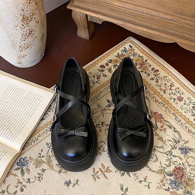 Black Retro Thick Heel Platform Small Leather Shoes Women's 2025 New Spring and Autumn Versatile Skirt French Mary Jane Single Shoes