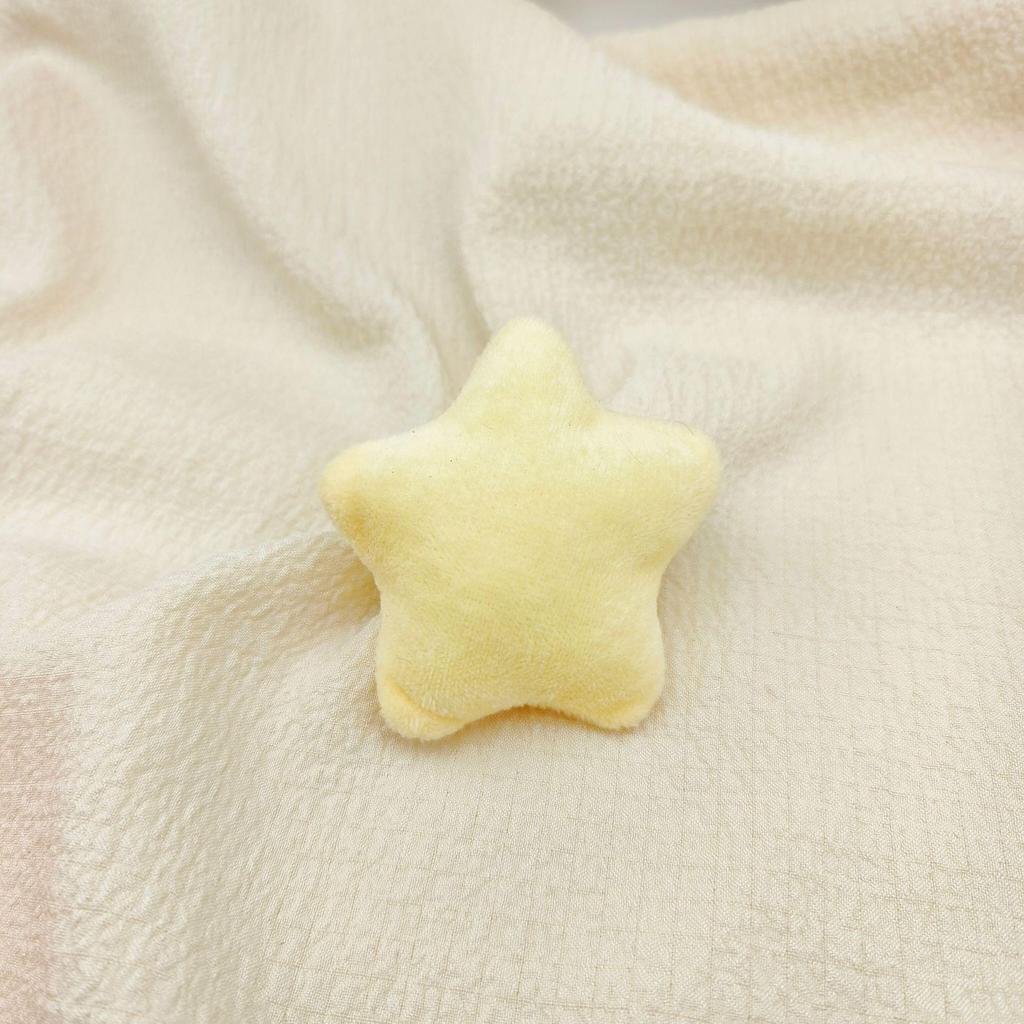 Cute Pig Plush Brooch - Cartoon Star Pin for Bags and DIY Clothing Accessories