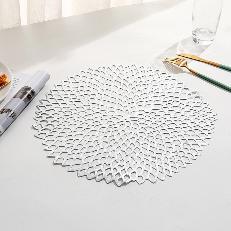 

European Style PVC Floral Placemat Set - Heat Resistant Coasters for Western Dining Tennis Flower [38cm] серебряный