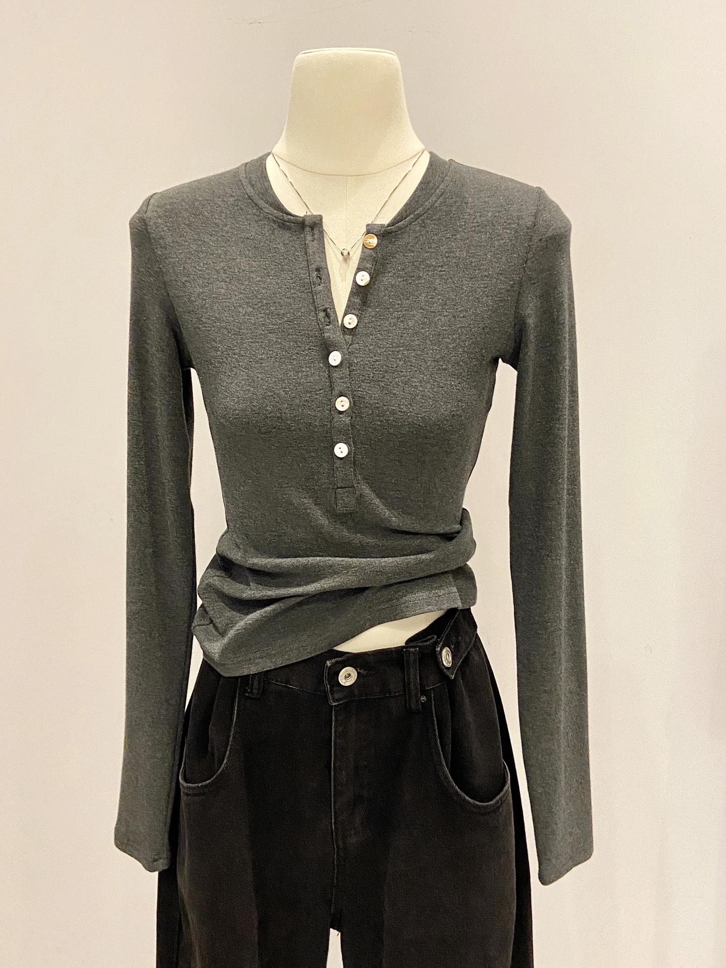

Women s Slim Fit Imitation Cashmere Button-Up Long-Sleeve T-Shirt with Half-Open Collar, Perfect for Spring to Winter. Medium