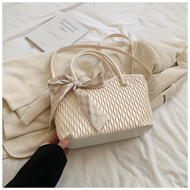 Korean Version of Trendy High-value Tote Bag 2025 New Fashion Temperament Large-capacity Shoulder Bag Commuter Women's Bag