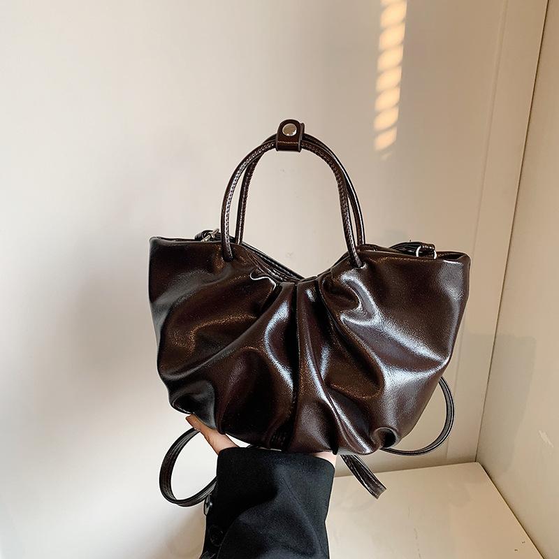 French Pleated Cloud Bag Women's 2025 New Fashion Soft Leather Portable Vegetable Basket Versatile Shoulder Messenger Bag Tide