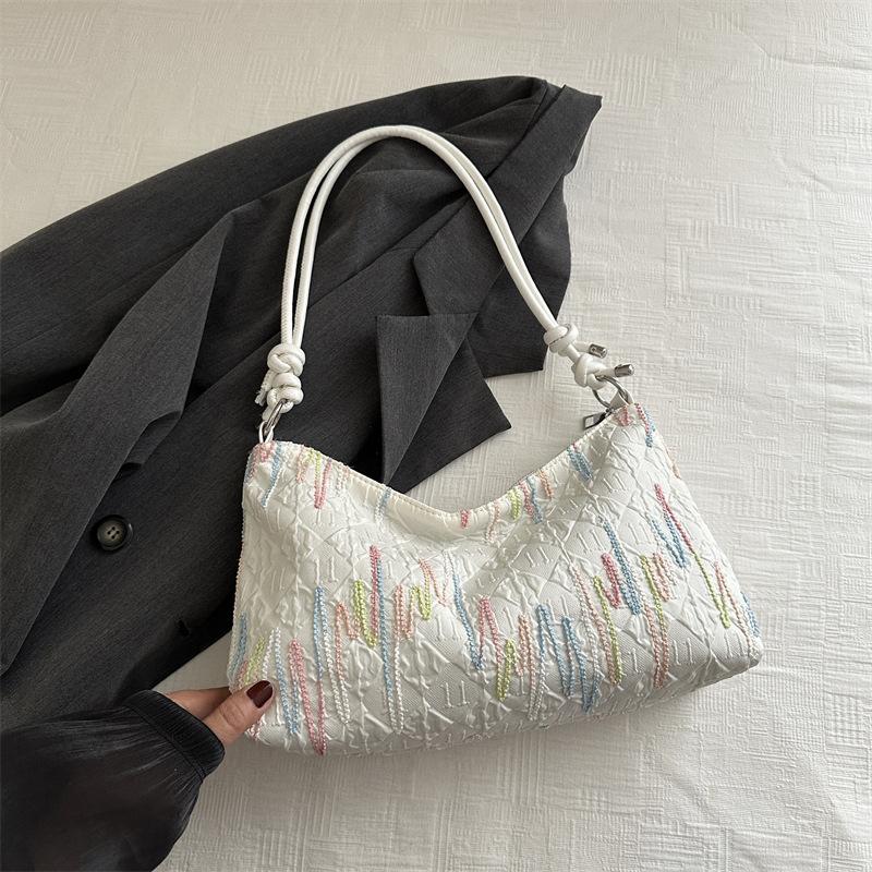 

Красивая и модная нишевая новая китайская персонализированная простая маленькая сумка для женщин новая модная повседневная сумка через плечо