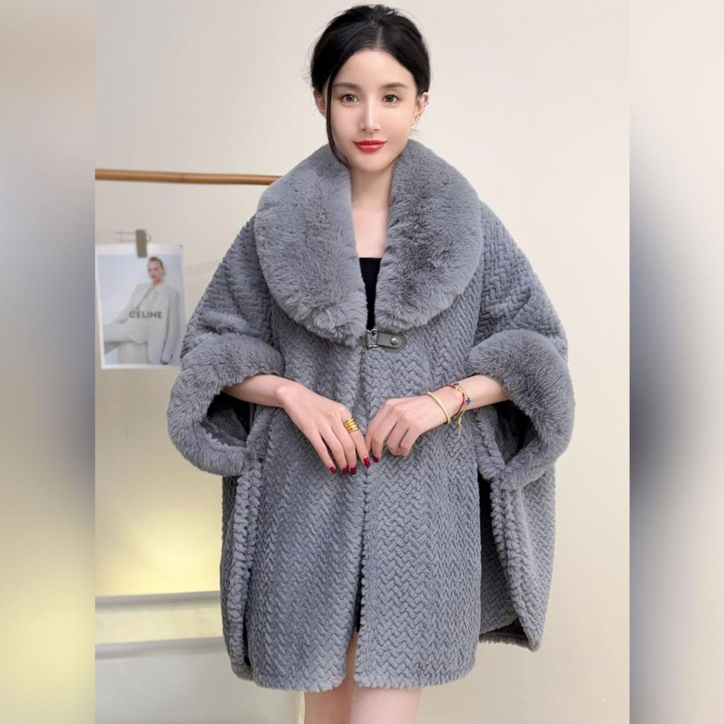 Winter Women Loose  Cape Thicken Velvet Warm Batwing Sleeves Long Cloak Semicircle Faux Fur Neck   Wear Overcoat