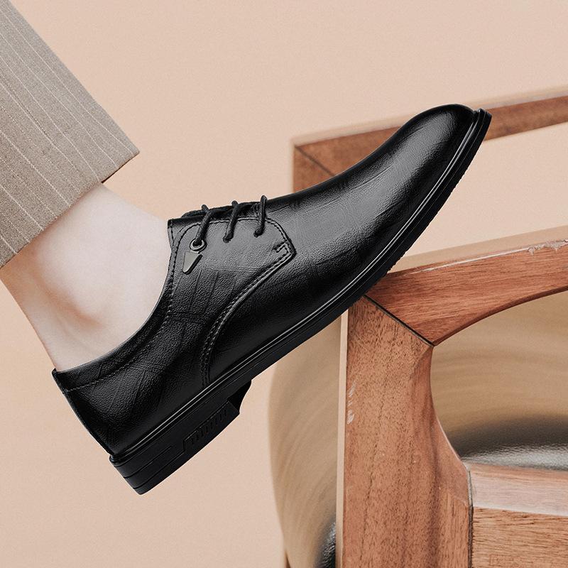 Men's Shoes 2025 Summer New Men's Low-heeled Business Reception Dress Leather Shoes Low-top Plaid Pointed Gentleman Tide Shoes