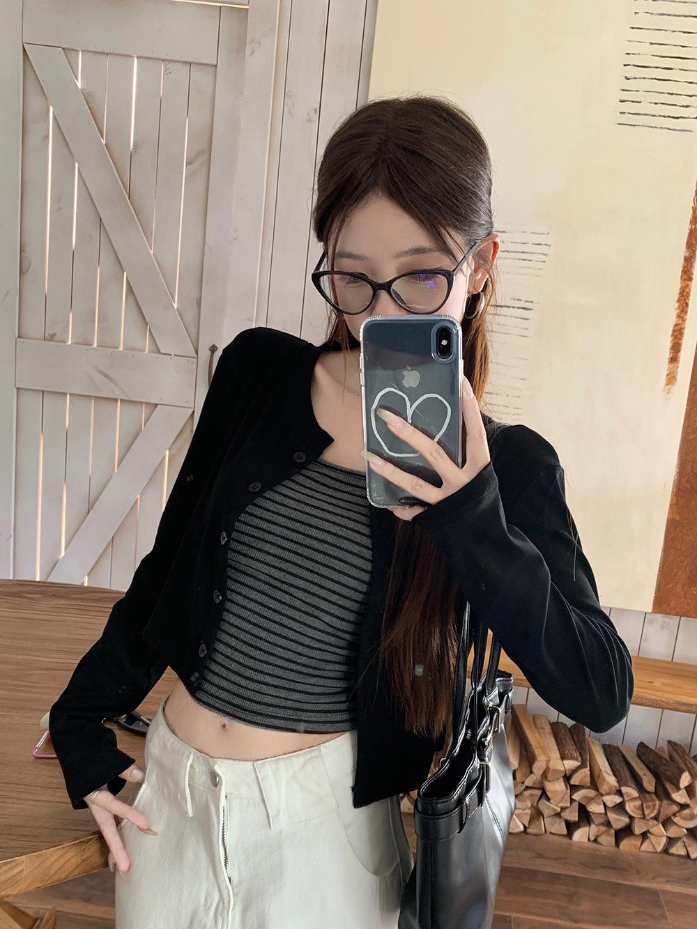 

Комплект полосатой майки и кардигана в корейском стиле, мода осени 2025 для женщин Medium