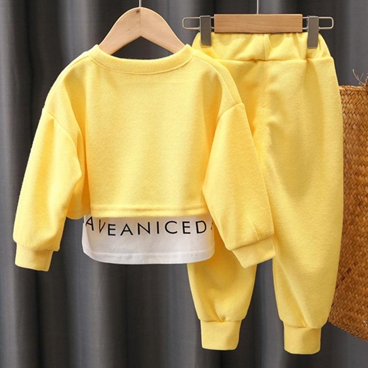 2023 Girls' Stylish Two-Piece Sportswear Set for Spring and Autumn - Trendy Celebrity-Inspired Outfit for Kids