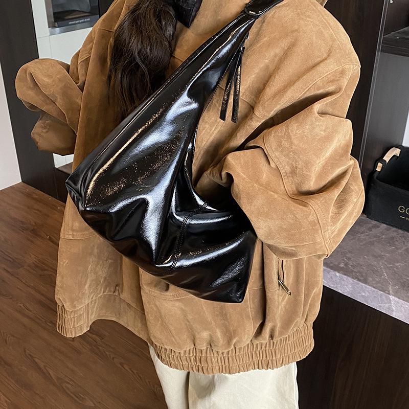 Korean Versatile Solid Color Tote Bag: Women s Fashion, Commute, Large Capacity