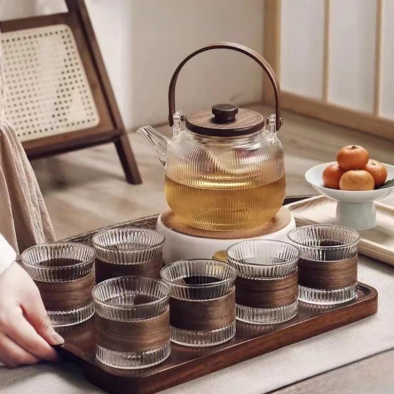 Large Capacity Borosilicate Glass Teapot with Bamboo Handle and Tea Infuser, Suitable for Electric Ceramic Stove