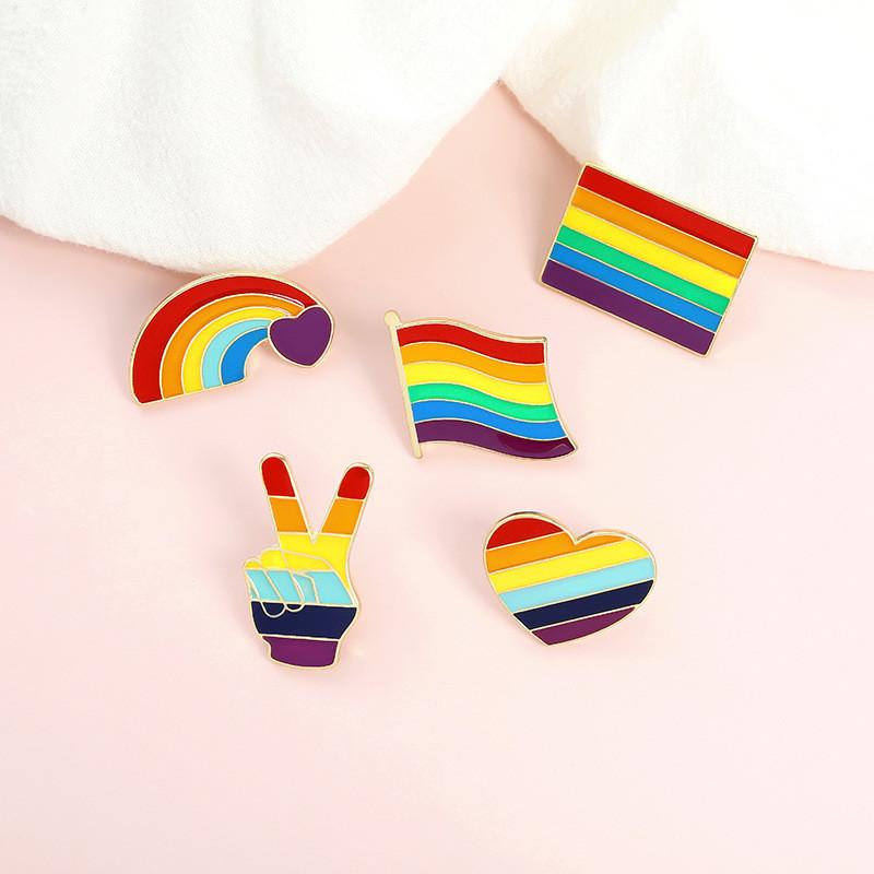 Creative Rainbow Series Cartoon Brooch With Heart Shape Design For Unique Style Accessories