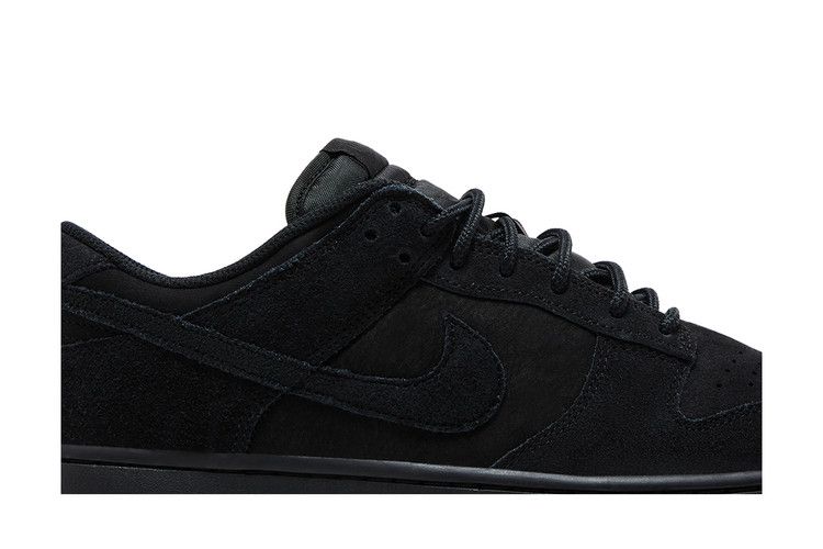 Nike Dunk Low SE Triple Black