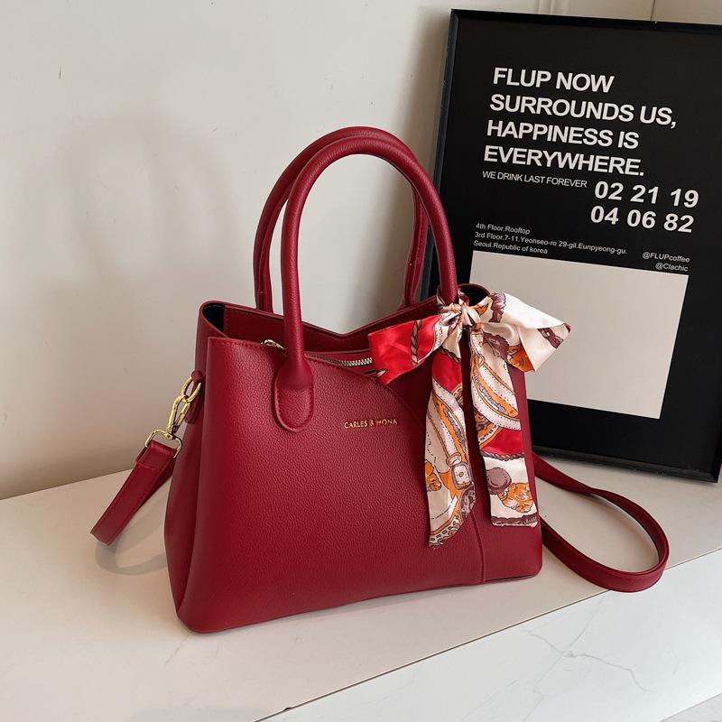 Autumn and winter high-end fashion silk scarf contrasting color temperament handbag shoulder messenger women's bag