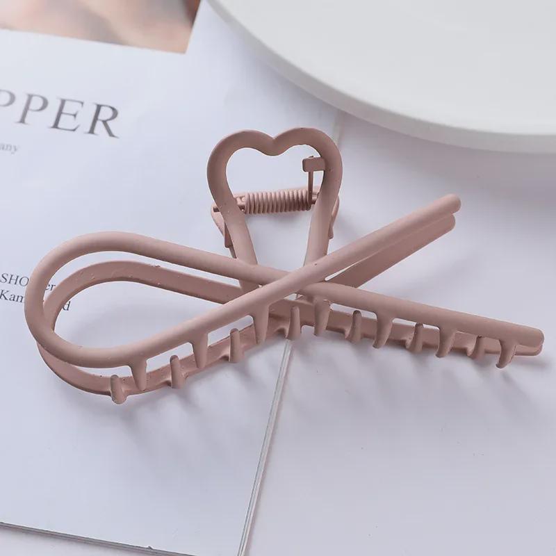 European & American Metal Cat Claw Hair Clip - Leaf Design for Ponytails