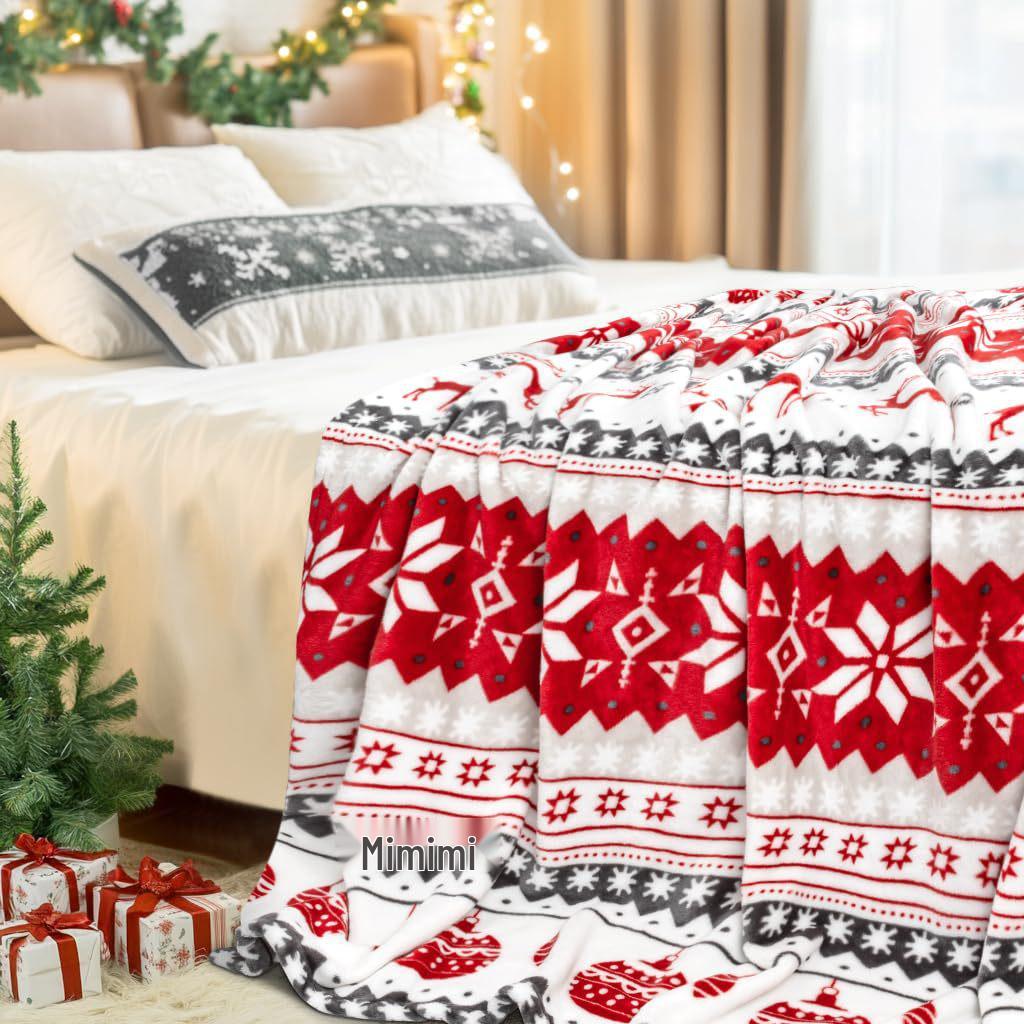Soft Flannel Winter Blanket with Reindeer and Snowflake Pattern