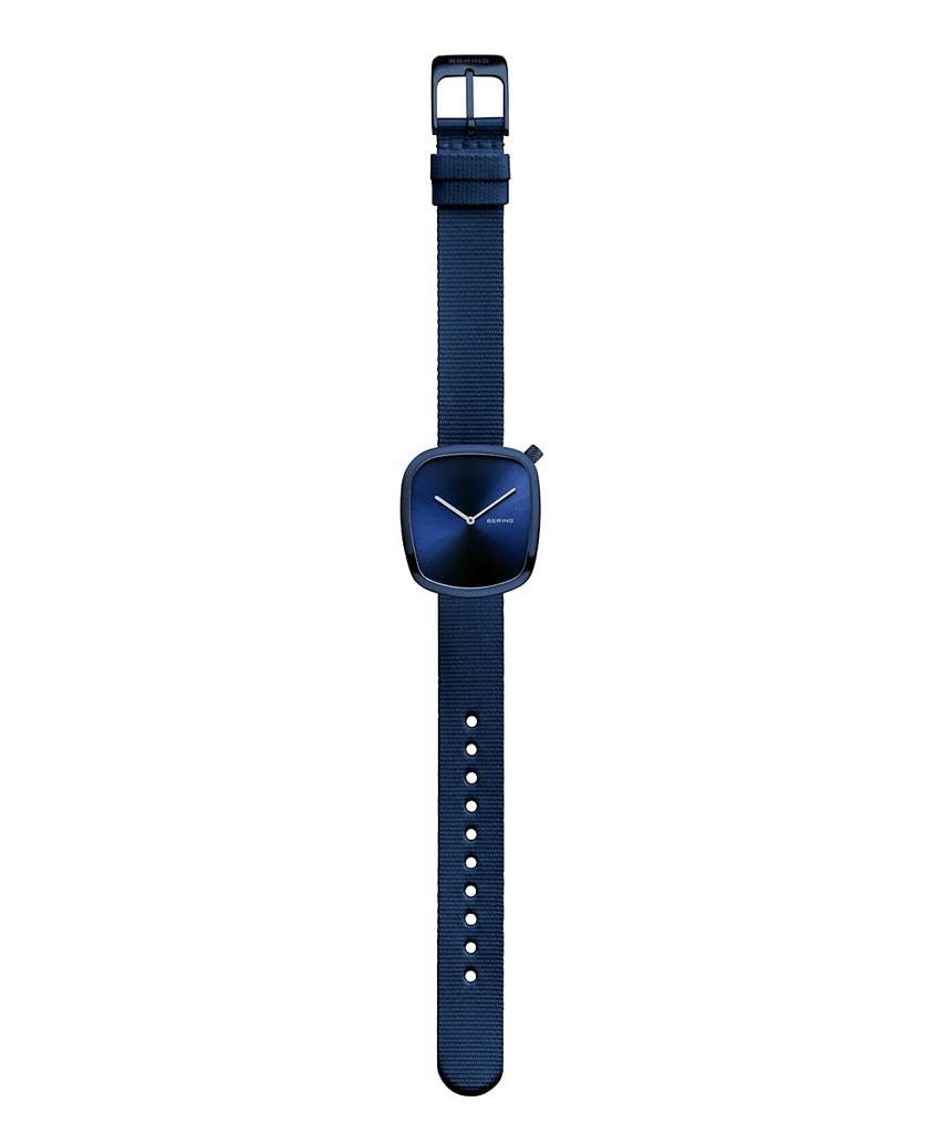 BERING Quartz Watch Pebble Blue Stainless Steel Mesh Strap Genuine Imported Product 3 Year Internal Warranty Sapphire Glass Scratch Resistant Break