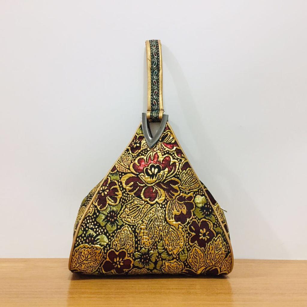 Flowers Embroidery Handbags Women Small Bag Shopper Purse Handbag Triangle Bag Mother Day Clutch Handy Bags One Handle Bags Mini
