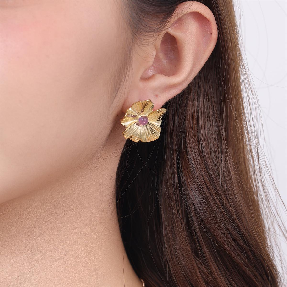 

Европейские и американские ретро цветочные металлические серьги с инкрустацией натуральным камнем, гвоздики из нержавеющей стали.