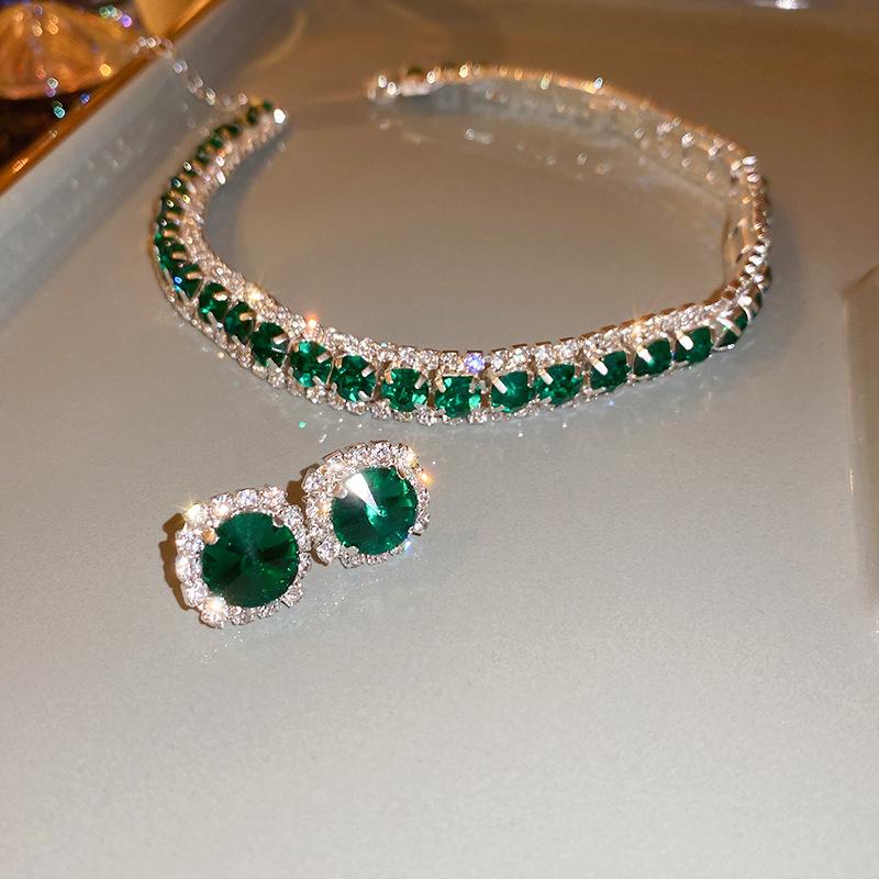 Diamond emerald square stud earrings necklace two-piece set trendy elegant earrings niche versatile suit women