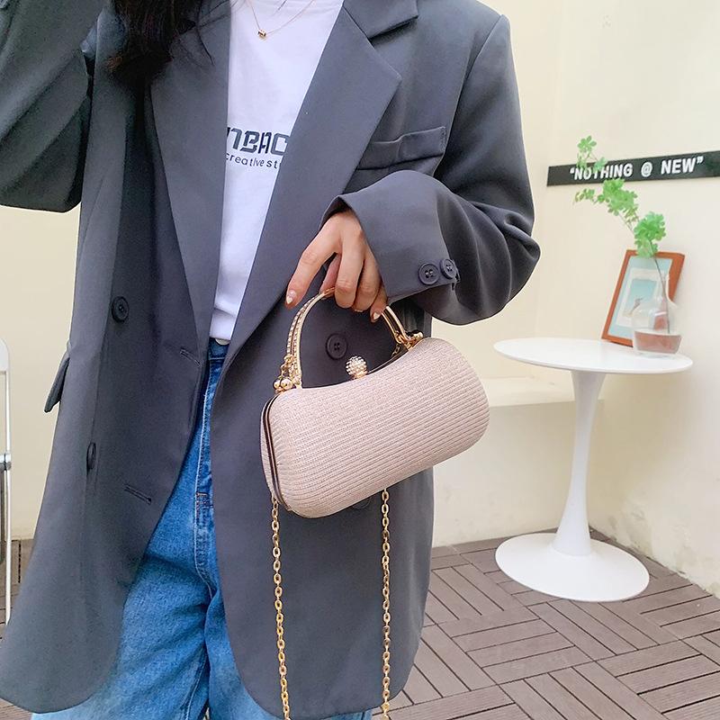 Süße kleine PVC-Schulter-Umhängetaschen für Frauen Hit Luxus-Party-Handtaschen und Geldbörsen weibliche Reisekupplung