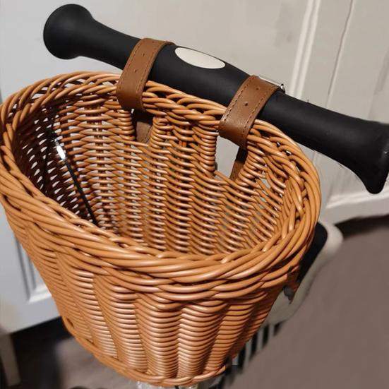 Sykkelkurv Stor kapasitet Sterk bærende Universal Enkel installasjon Håndvevd imitert rotting sykkelstyrekurv