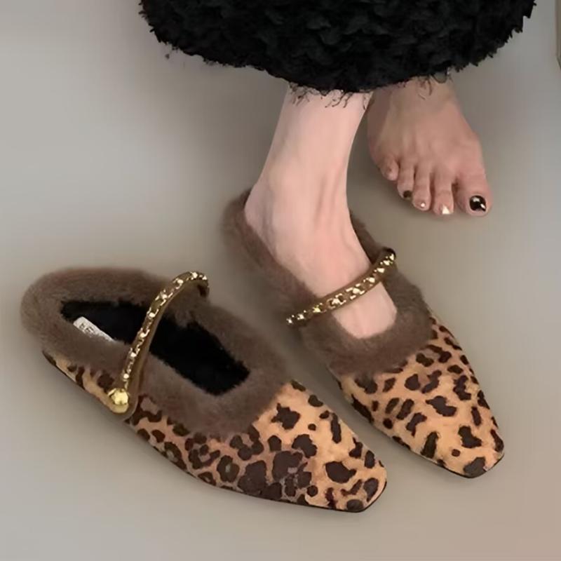 

Леопардовые женские туфли на плоской подошве с мехом, повседневные шлепанцы, зимние мюли, модная обувь 2025 года, короткие туфли на каблуке из плюша, женские туфли на каблуке 40 леопардовый