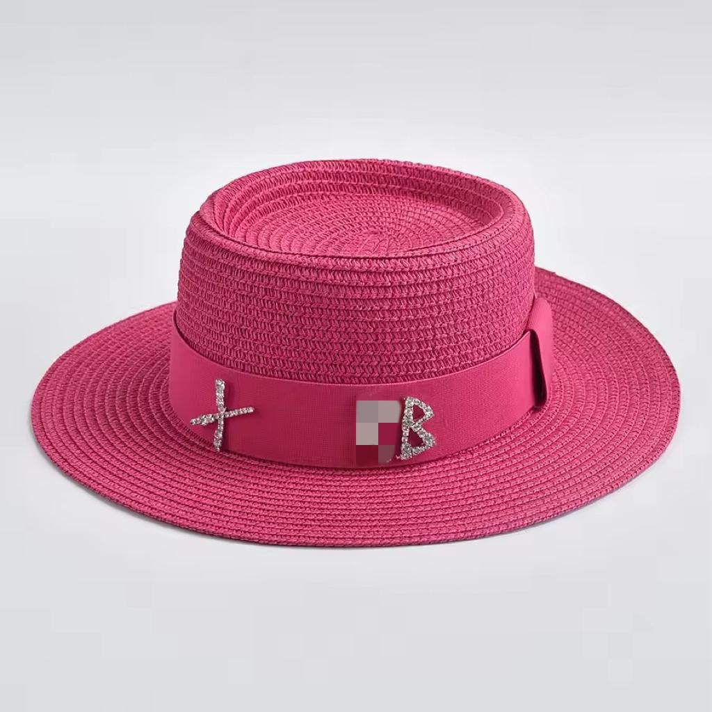 Fashionable Metal XRB Letter Straw Hats for Women Summer Elegant Holidays Boater Hat Outdoor Beach Sun Hat