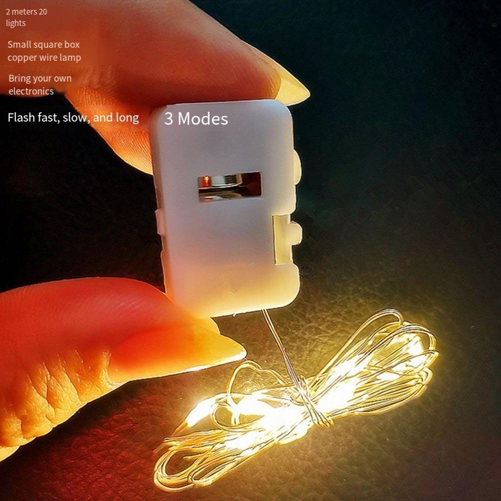 

Теплая светодиодная строка из 2 штук украшает, проста в использовании