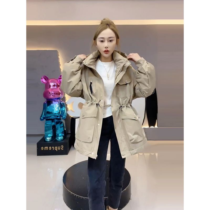 

Короткий приталенный тренч кэжуал на весну Beige M [38] 45.00 kg-60.00 kg