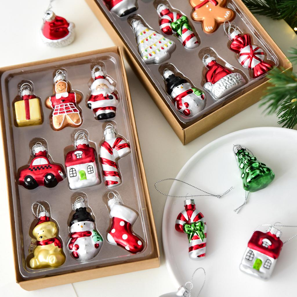 New Arrival Fashion Glass Christmas Ornaments Santa Snowman Pendant for Xmas Tree Deco Perfect Christmas Gift