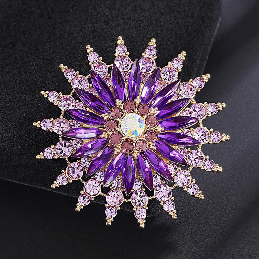 High-end purple glass snowflake brooch, exquisitely stylish, press-to-attach pin with anti-slip design for securing on clothing