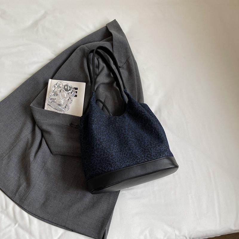 Сумка-тоут с леопардовым принтом — фото 9