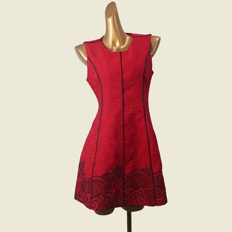 

Festive Xiangyun Totem Embroidery Sleeveless Plus size Vest Dress New Year Red round Neck Base Dress Red L