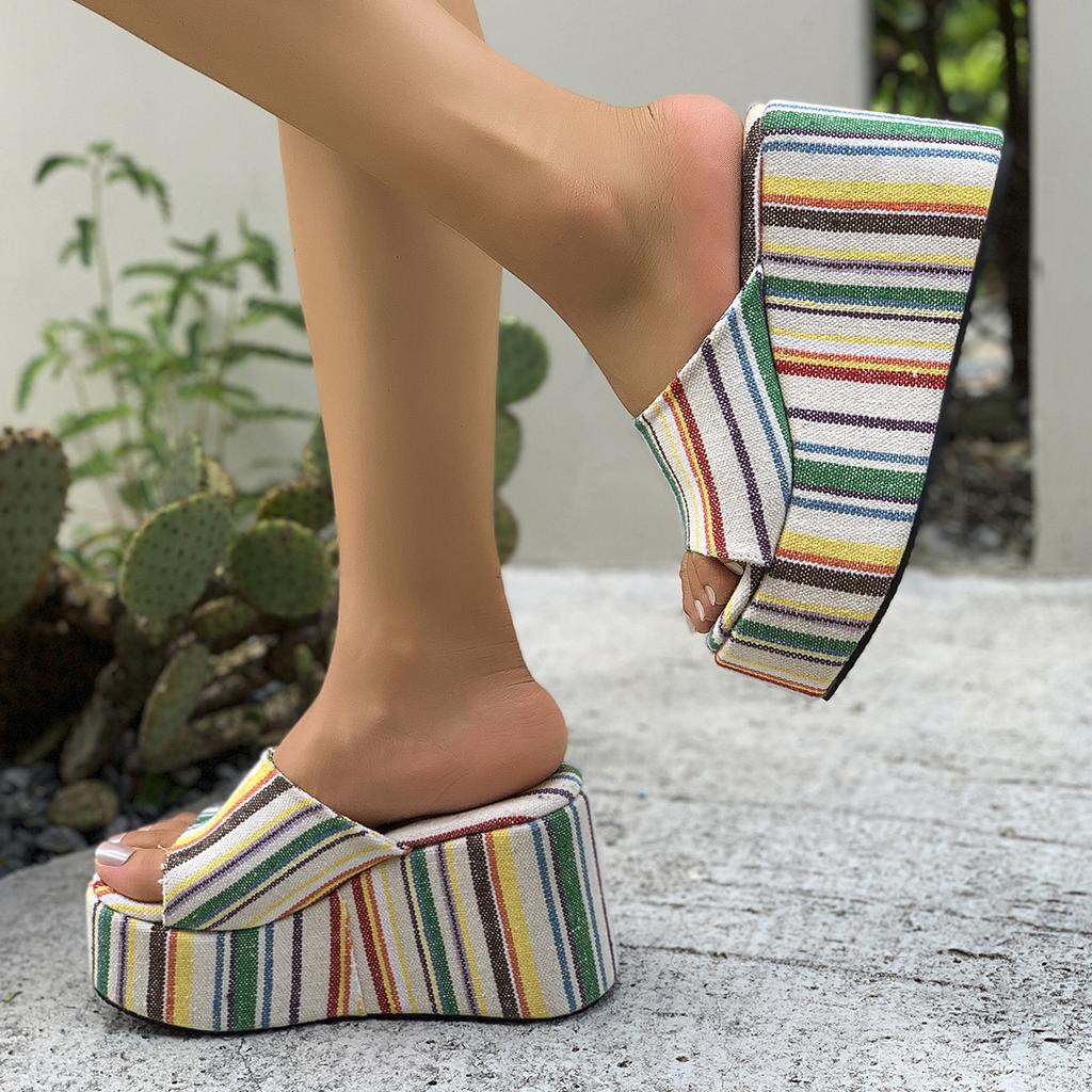 2025 New Leopard Print Thick-soled Flip-flops Fashionable Flat-bottomed Toe Holiday Wind Beach Cool Slippers Women