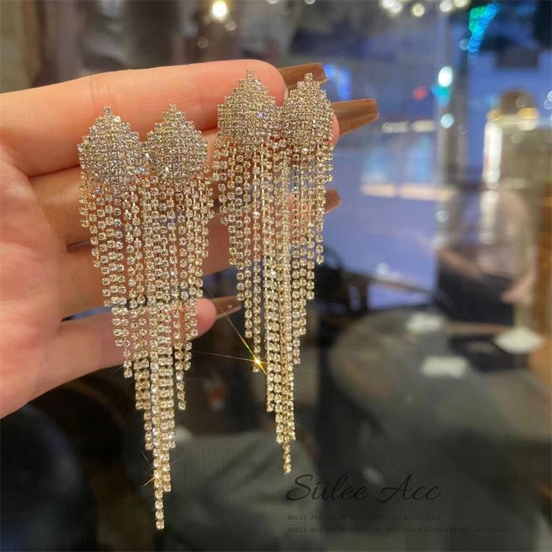 S925 Silver Needle Rhinestone Tassel Earrings - Exquisite Long Claw Chain with Colored Diamonds, European & American Style