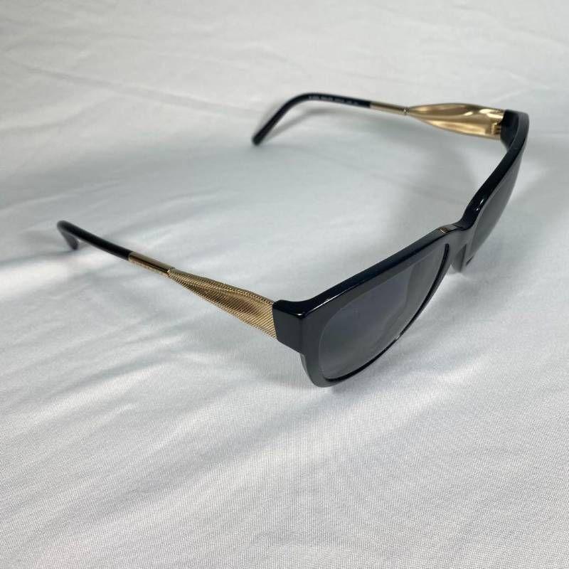 Used BURBERRY B4203 3001/87 Sunglasses Black Frame Dark Lens Men Women Unisex Brand Eyewear Popular Free Shipping Anonymous Delivery
