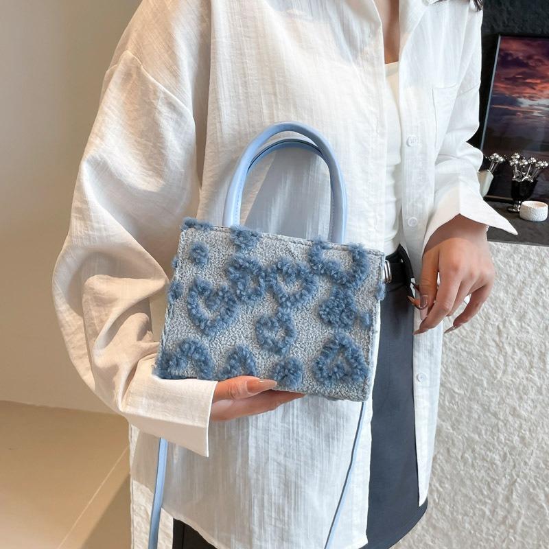 Large capacity portable travel sweet cute girl love makeup tote bag women's plush shoulder messenger bag