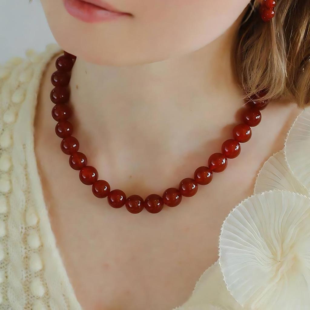 Handmade Red Agate Beaded Necklace: Women's High-End Chinese Style Clavicle Choker