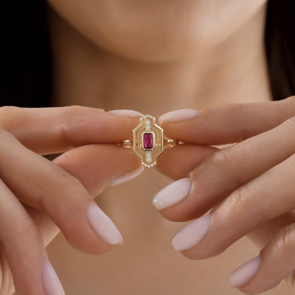 Luxury Europe and The United States New Niche French Pink Diamond Jewelry, Elegant Retro Fashion Simple Versatile Ring Women's Jewelry
