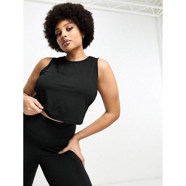 

Слегка укороченный жилет ASOS Curve