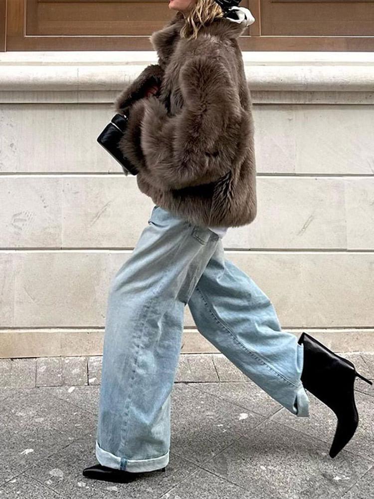 Moda Europejska i Amerykańska 2024: Brązowy długi płaszcz z pluszu i sztucznego futra z wykładanym kołnierzem