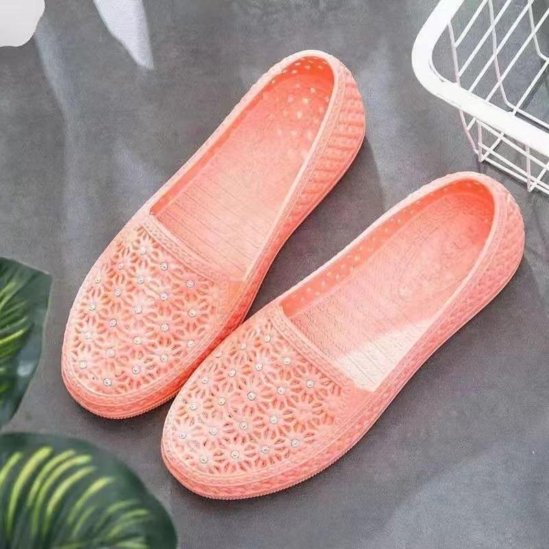New Summer Baotou Flat-bottomed Hole Shoes Mother Shoes Fashionable Lazy Shoes Nurse Shoes Platform Casual Versatile Purple