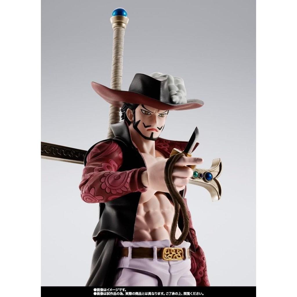 TAMASHII NATIONS- One Piece - S.H.Figuarts Dracule Mihawk -Hawk Eye- PVC & ABS approx. 165mm painted figure