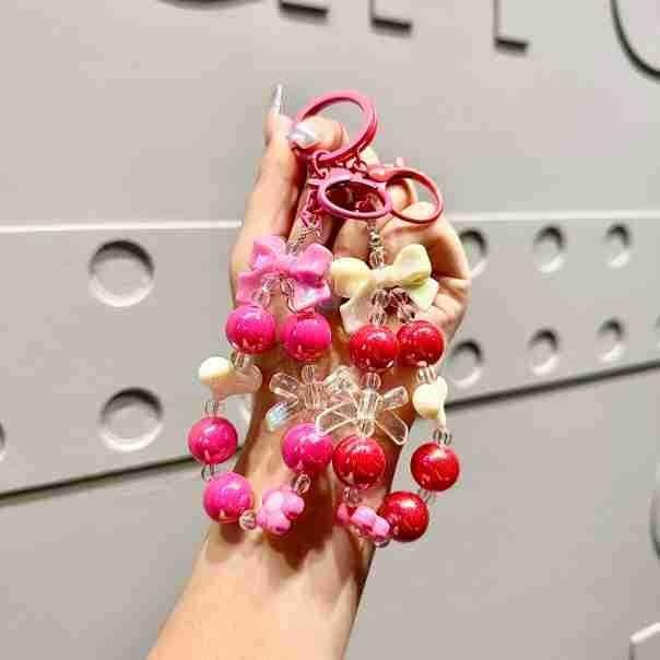 Rabbit Resin Trendy Candy Colored Bow Knot Heart Bead Keychain For Fashionable Gifts