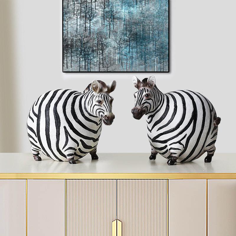 

4pcs/set Resin Zebra Family Ornament Simulation Animal Sculpture Zebra Statue Home Decoration Handicraft Ornaments New Home Gift